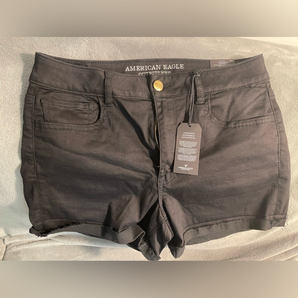 American Eagle high rise shortie sateen in black